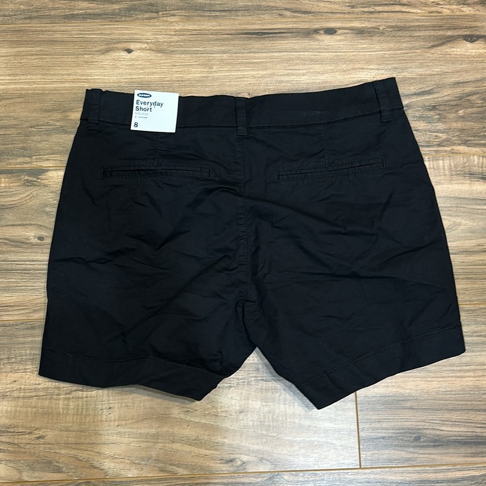 GAP factory Women’s Everyday Short Black Size 8 inseam 5.5” - Picture 2 of 4